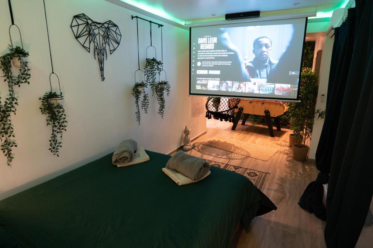 Capsule Thailande I Sauna I Balneo I Console I Jeux En Bois I Cinema I Cour Interieure * Trith-Saint-Leger