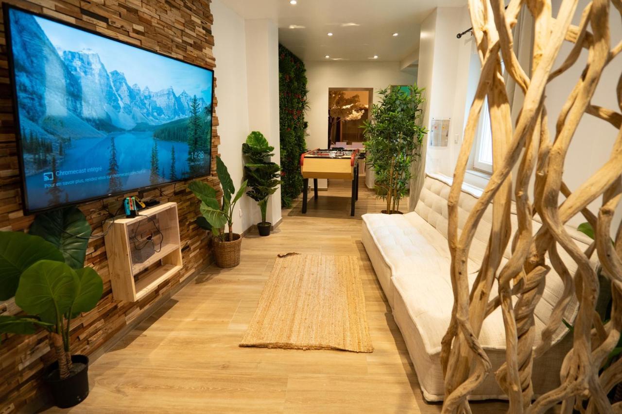 Capsule Thailande I Sauna I Balneo I Console I Jeux En Bois I Cinema I Cour Interieure * Trith-Saint-Leger